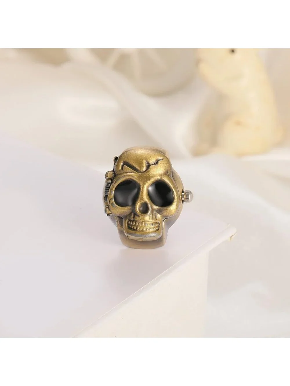 Unisex Gold And Black Analog Punk Skull Flip-Open Adjustable Finger Ring Watch